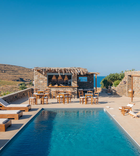 Impressive panoramic view from Kavos studios in Sifnos