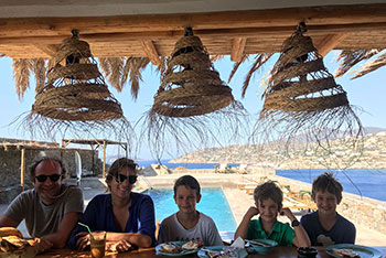 Customers of Kavos studios Sifnos