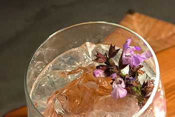 Refreshing cocktail