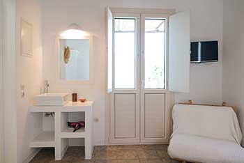 Studios Almira and Rigani at Kavos