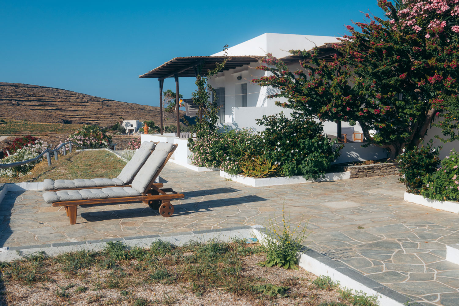 Louisa family studio at Sifnos