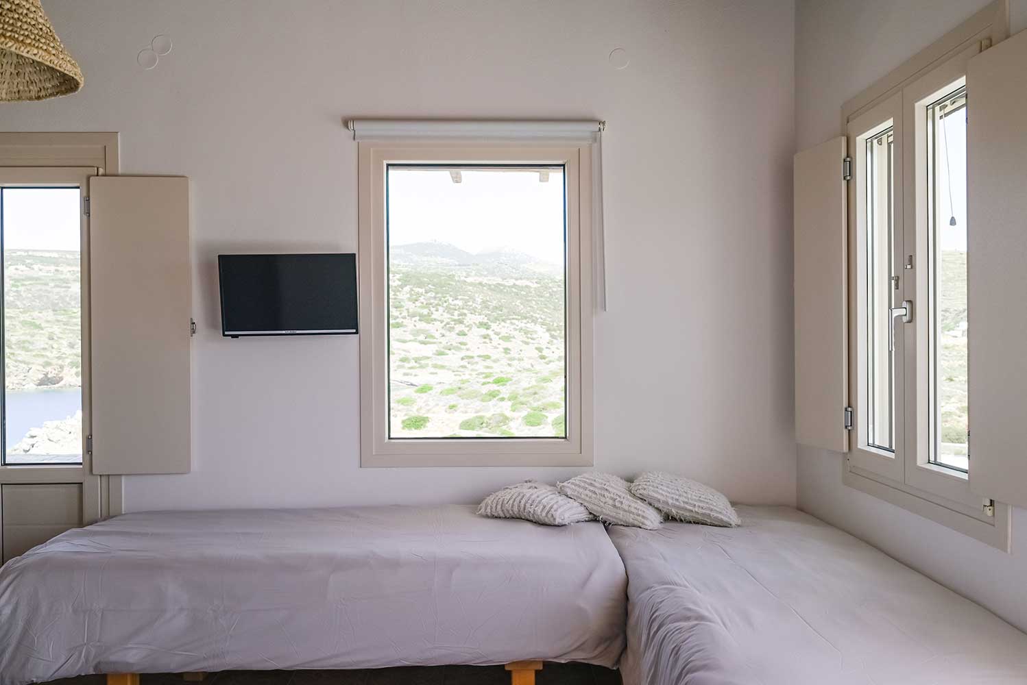 The interior of Louisa family studio at Kavos