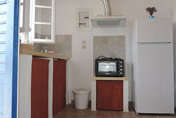 Louisa family studio at Kavos